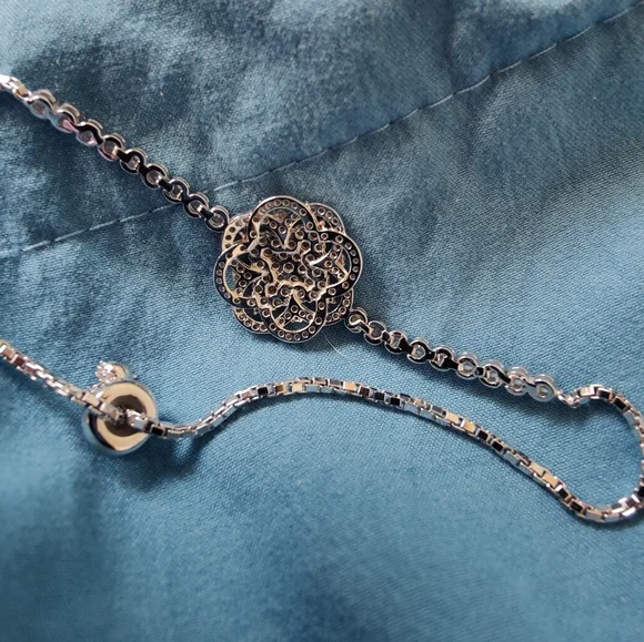 New Bella Luce rhodium over sterling white diamond simulant adjustable bracelet - Picture 5 of 8